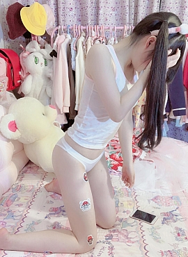 小野樱 - NO.02 床上的睡裙小可爱 [25P] - 图屋屋